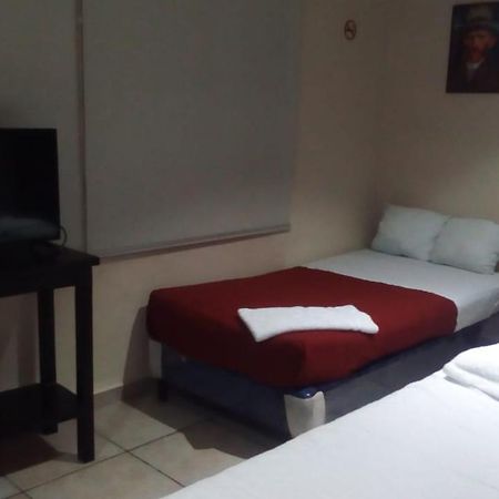 Domus Hotel Сан Салвадор Екстериор снимка