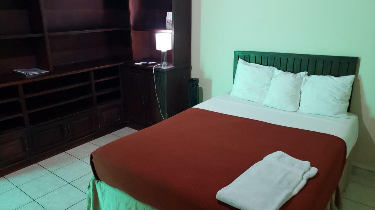 Domus Hotel Сан Салвадор Екстериор снимка